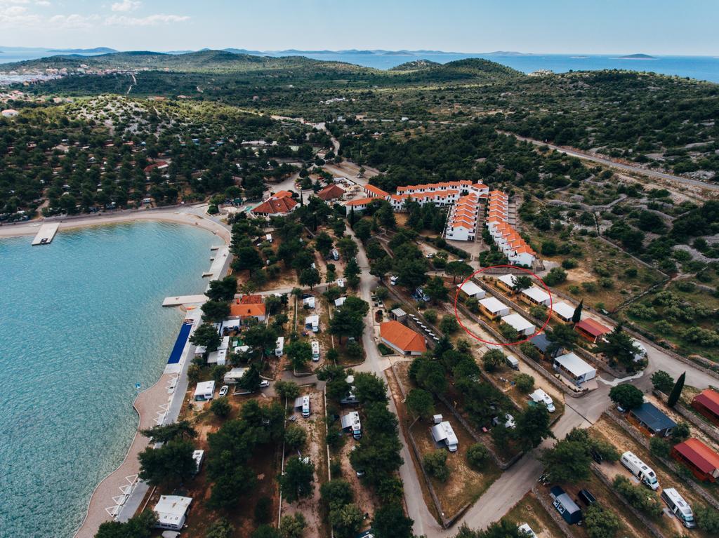 Ks Holidays Jezera Kültér fotó